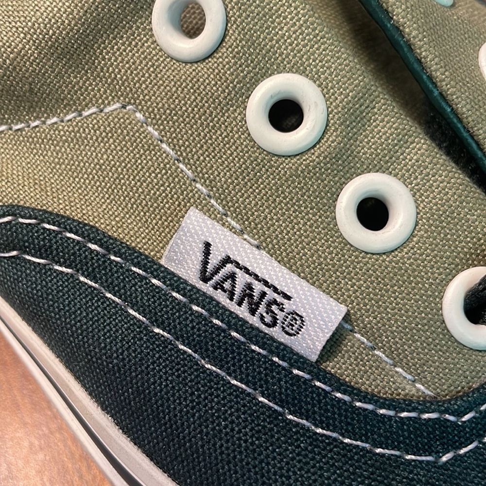 Vans Off-the-wall Era style sneaker, unisex, M5.5, W7. Darkest spruce/Moss Gray - Picture 7 of 15